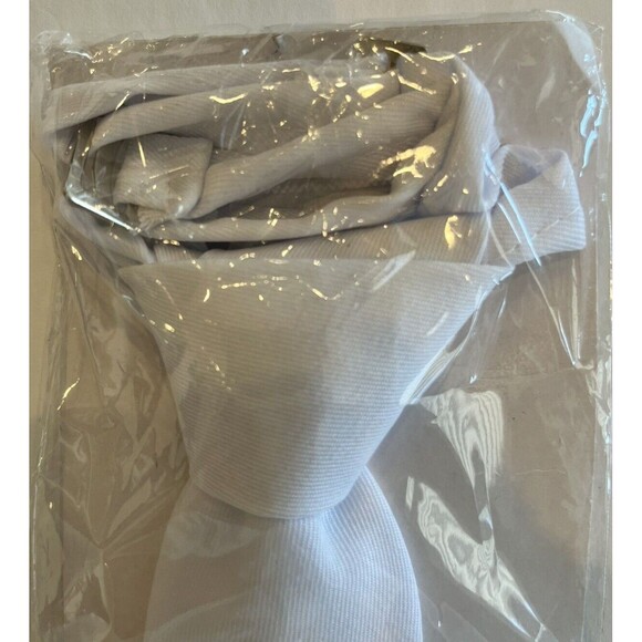 Neck Tie Strap on Mens White New in Package Neck Strap hook - Picture 2 of 3